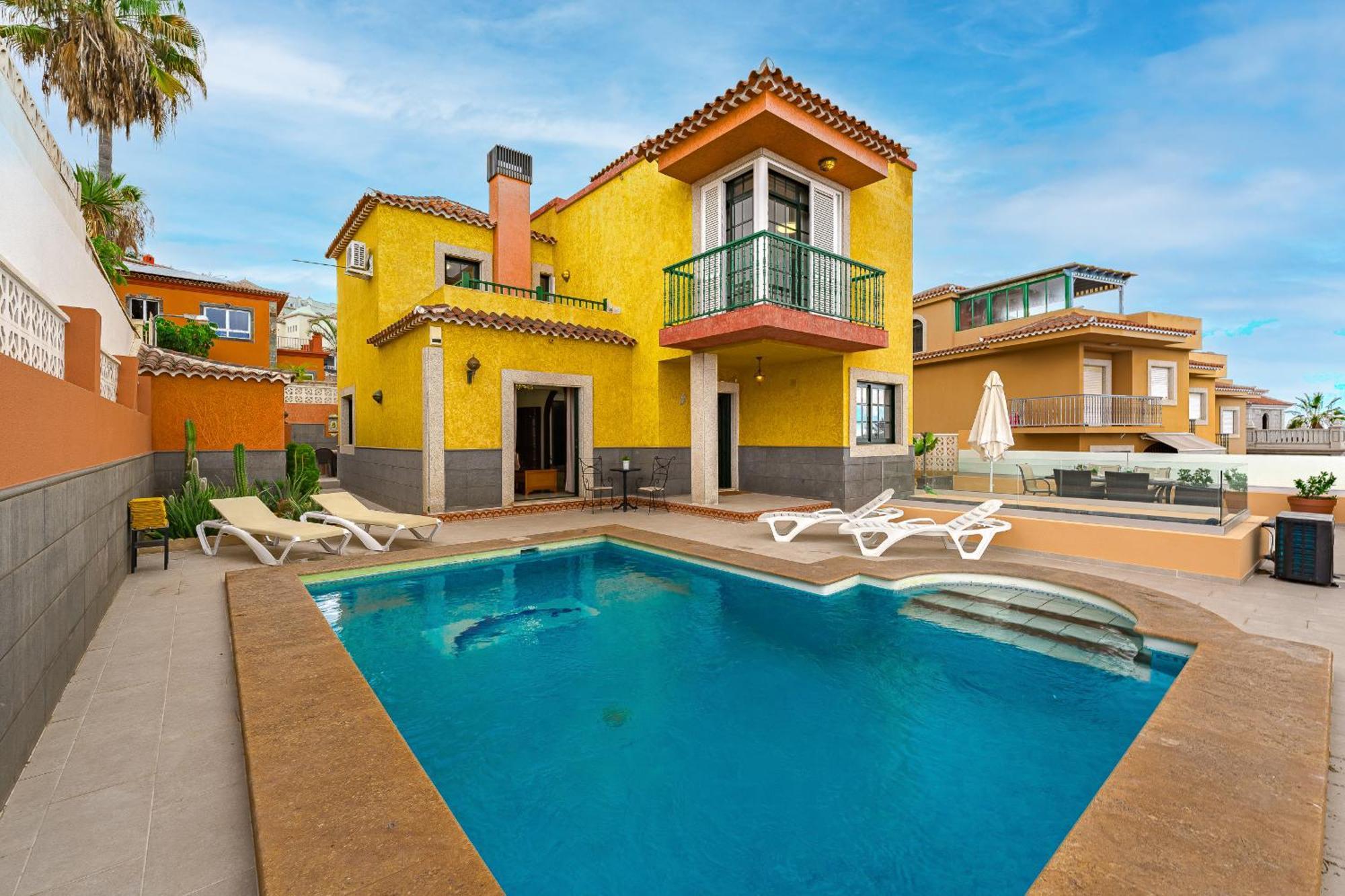 Chalet Chayofa - 3 Bedroom House With Pool Exterior photo